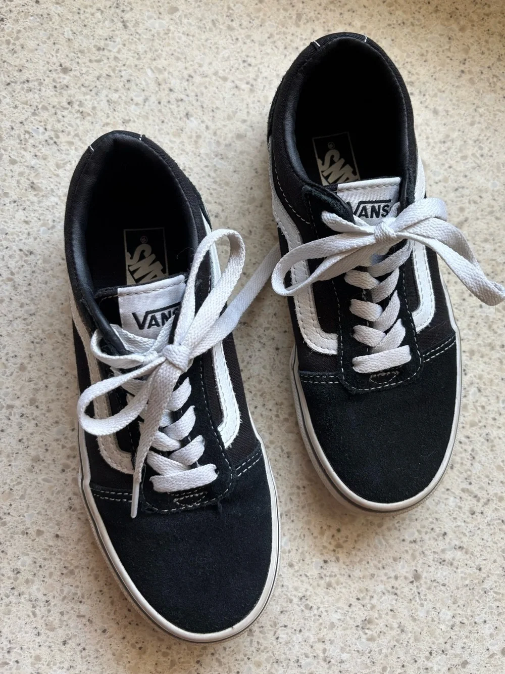 Vans - Kids Classic Old Skool Black & White Shoes Kid Boy Size 2 LIKE NEW